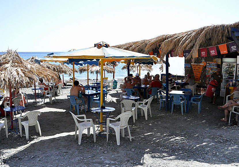 There is a cantina and a taverna above the hot springs and the beach in Therma.