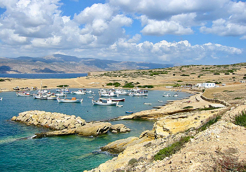 Parianos port in Koufonissi with Naxos in the background.
