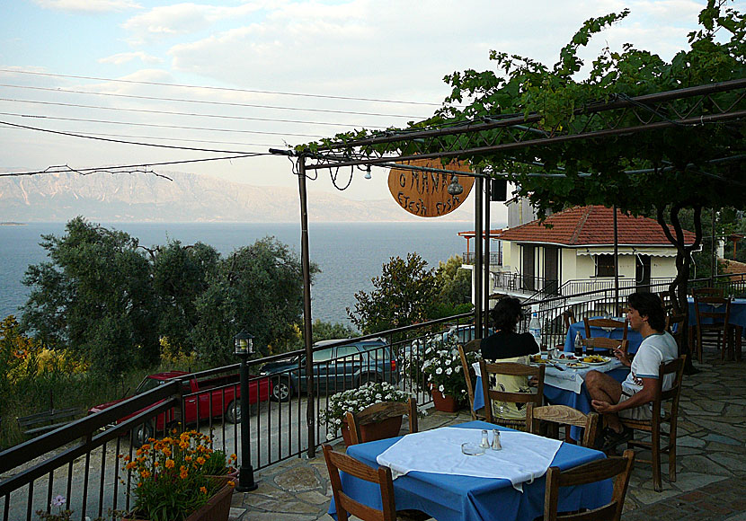 Taverna Minas in Nikiana. Lefkada.