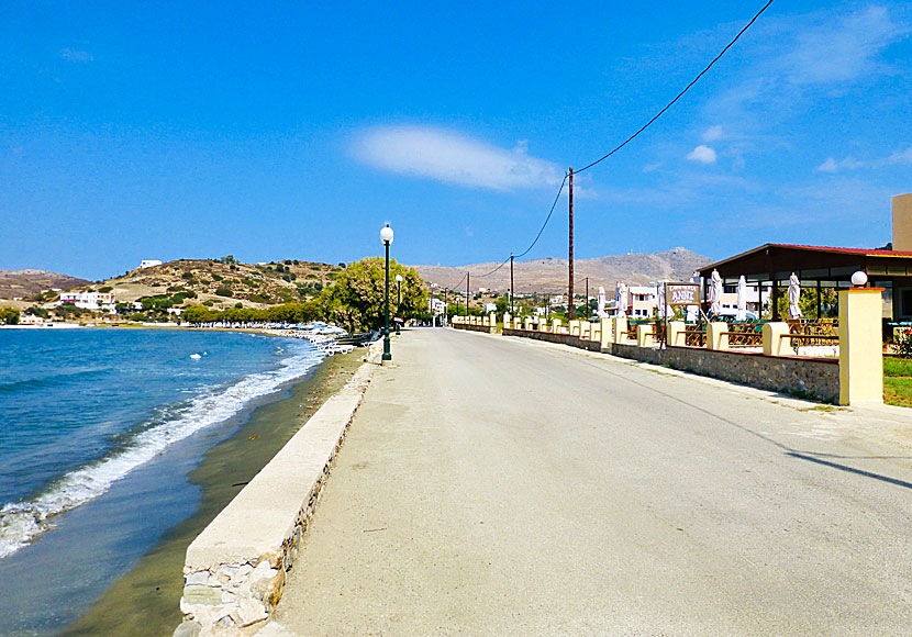 Good tavernas and restaurants along the beach promenade in Gourna on Leros.