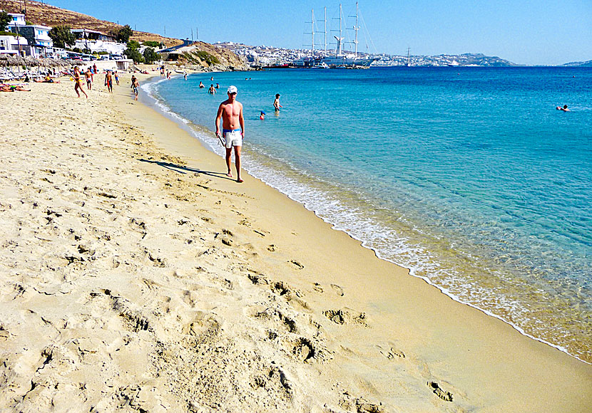 Walking between Tourlos and Agios Stefanos beaches near Mykonos town.