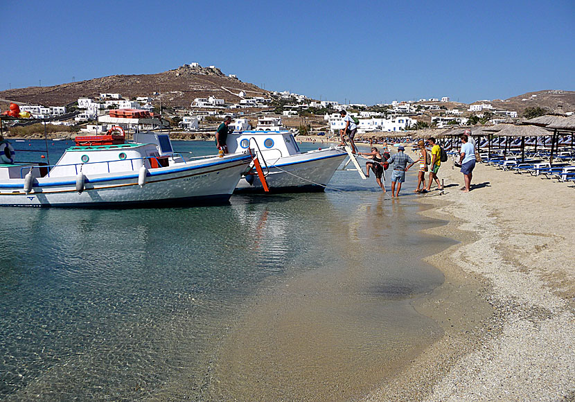 From Ornos, there are beach boats to Paradise Beach and Super Paradise Beach in Mykonos.