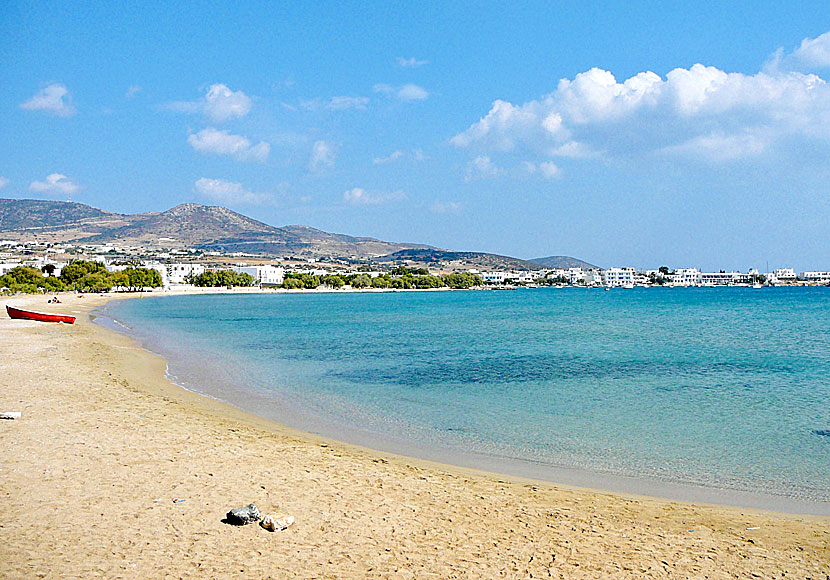 The best beaches on Paros. Agios Nikolaos beach.