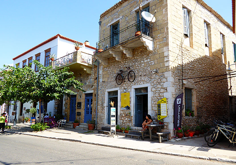 Rent a bicycle and electric bike in Kardamili.