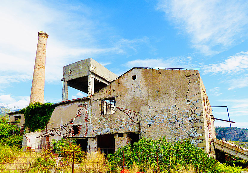 The chimney in Kardamili belongs to an old factory that manufactured soap and also functioned as an olive mill