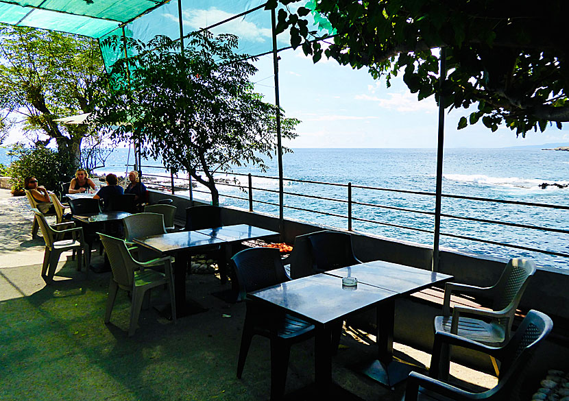 Taverna Akrogiali is the only taverna and restaurant in Trachila.