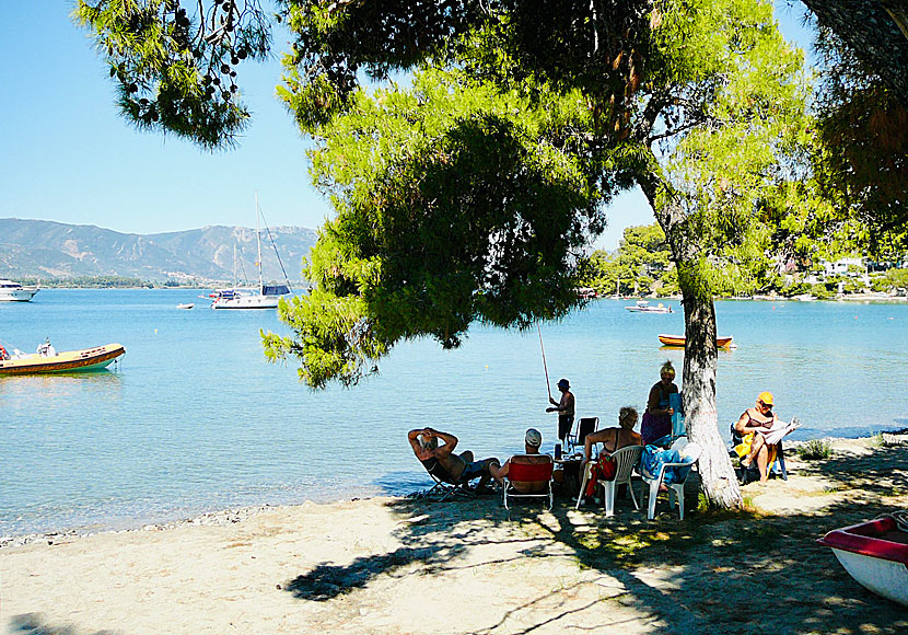 The best beaches on Hydra. Calypso bay beach.