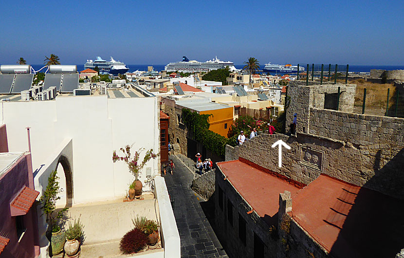 Kokkini Porta is one of seven entrances to Rhodes Old Town.