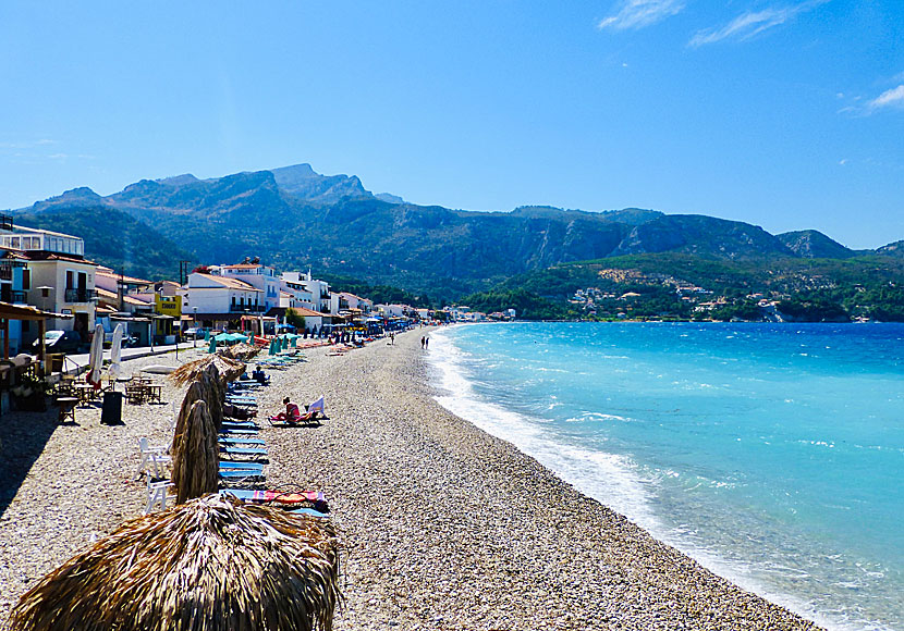 It is often windy and there are high waves on the beaches of Kokkari.