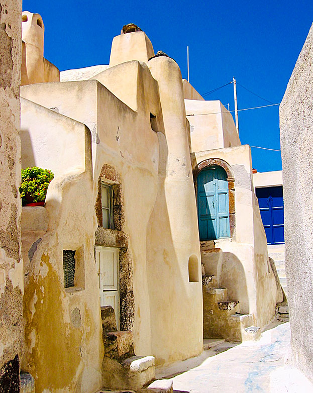 Beautiful houses in Castelli above Emborio in Santorini.