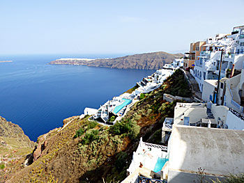 The village Imerovigli on Santorini.