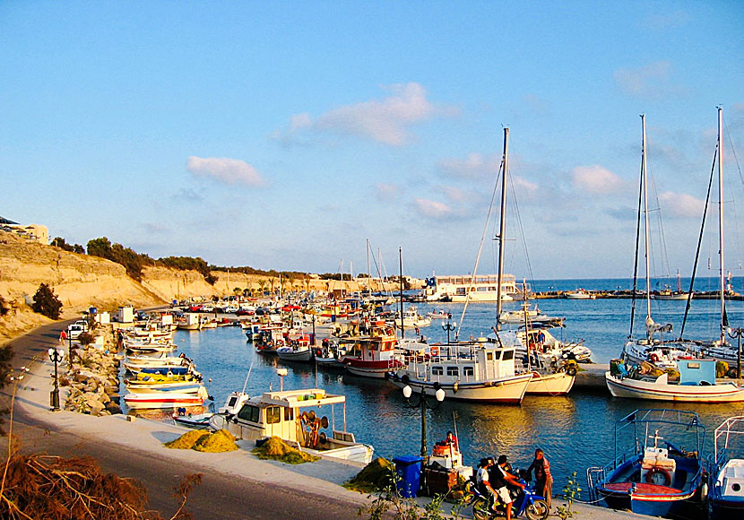 The port in Vlychada is the only harbor for fishing boats in Santorini.