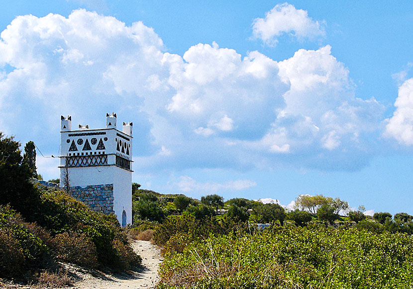 Pigeon houses on Schinoussa and Tinos in the Cyclades.