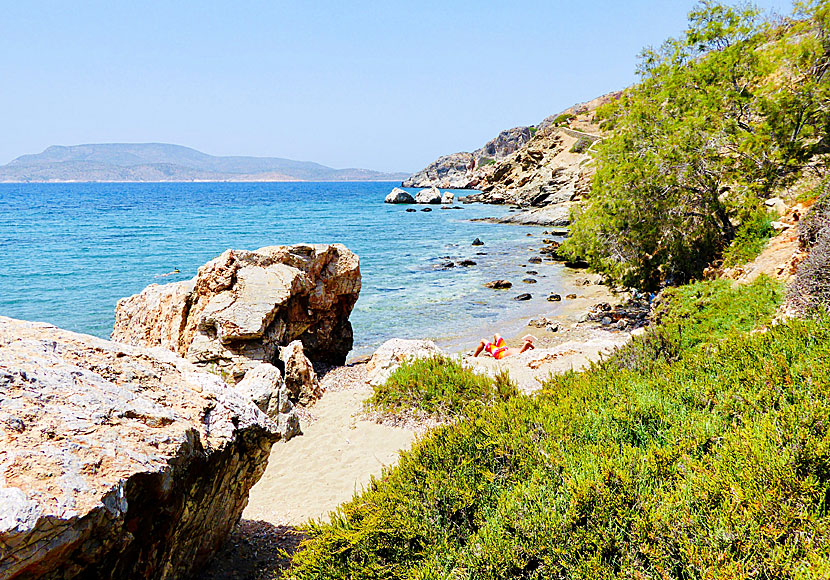 Kalimera beach on Schinoussa. 