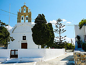 The village Messaria on Schinoussa.