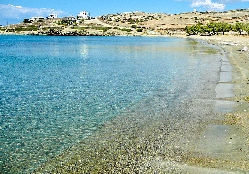 Livadi beach in Schinoussa.