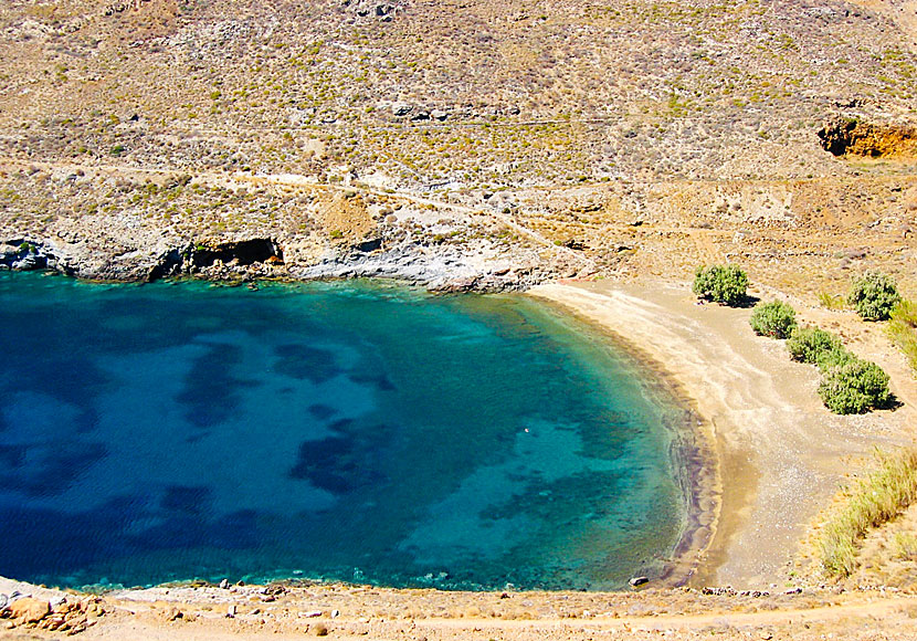 The best beaches on Serifos. Maliadiko beach.