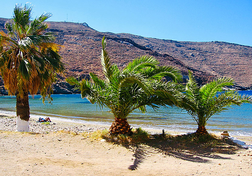 The best beaches on Serifos. Megalo Livadi beach.