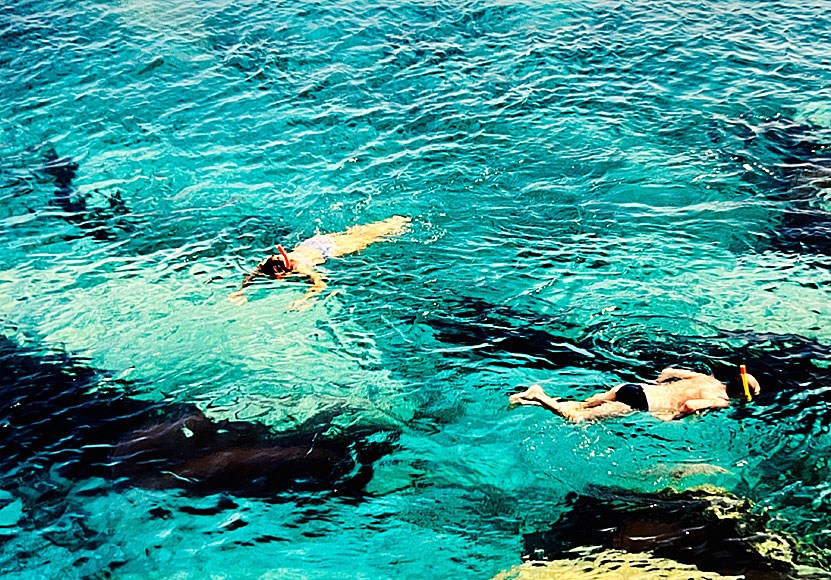 Efta Martyrs is the best place on Sifnos for those who like to snorkeling.