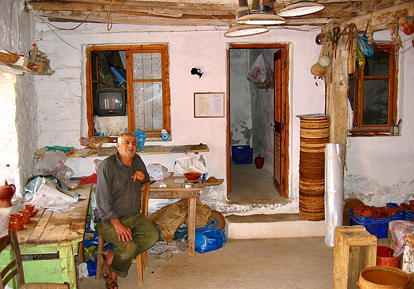 Sifnos most famous, and most subtle, potter is Kostas Depastas in Heronissos.