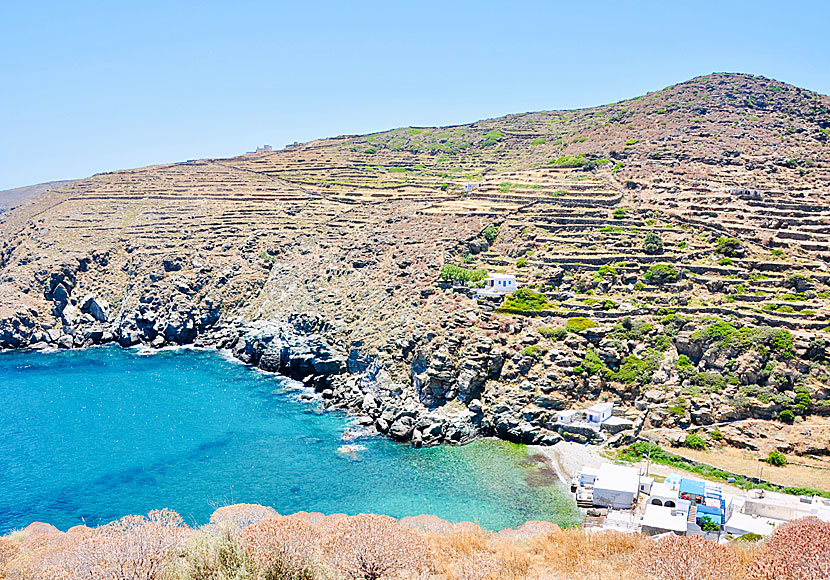 The beach in Seralia below Kastro on Sifnos.