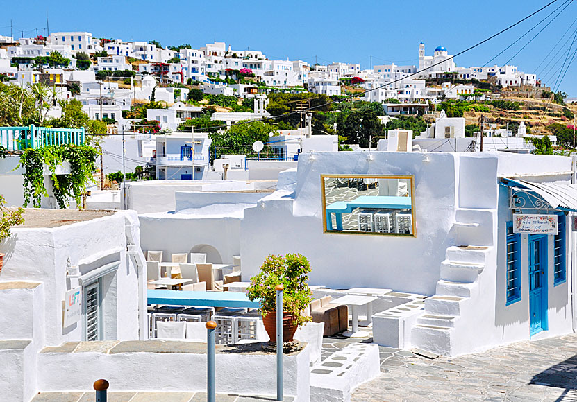 The villages of Artemonas and Apollonia on Sifnos.