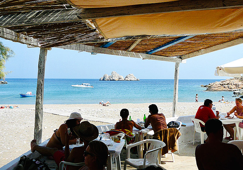 From the taverna you have a peaceful view of the beach and the sea.