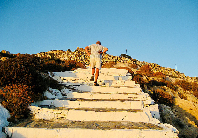 The stairs to the Monastery of Zoodochos Pigi at Sikinos.