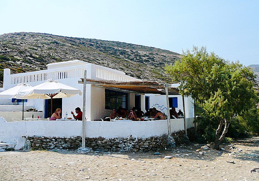 Agios Georgios Taverna on Sikinos serves very good home-made Greek food.