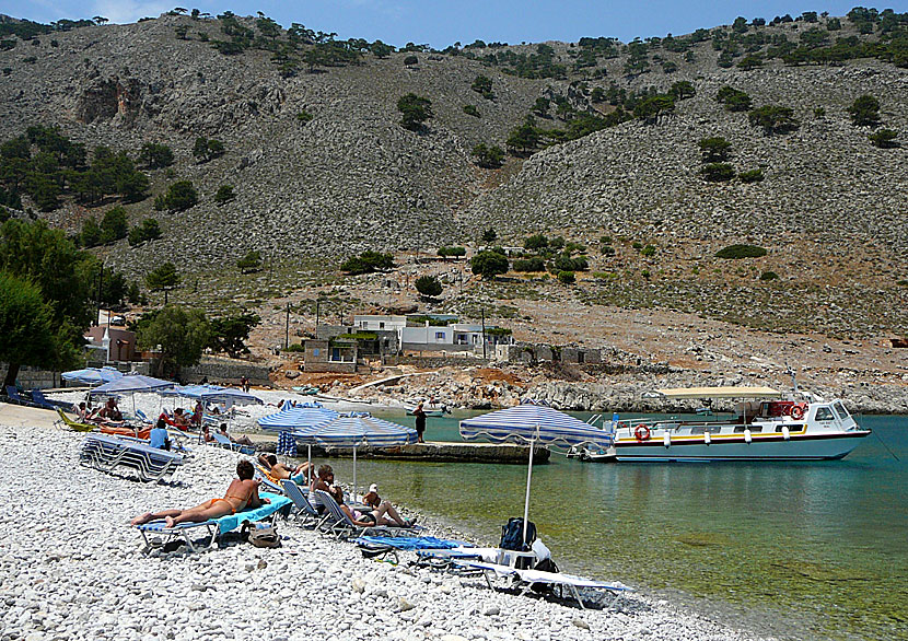 Part of the pebble beach of Marathounda.