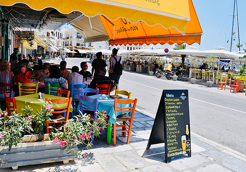 The restaurants in Ermoupolis serve incredibly good Greek home cooking.