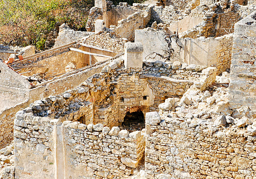 The oven in the old bakery in Mikro Chorio.