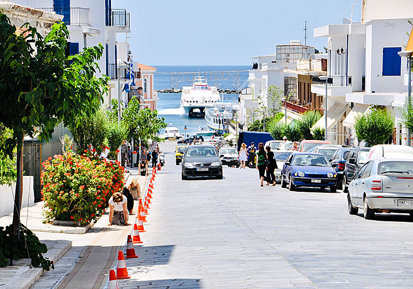 The street Odos Megalocharis that goes to the church of Panagia Evangelistria.