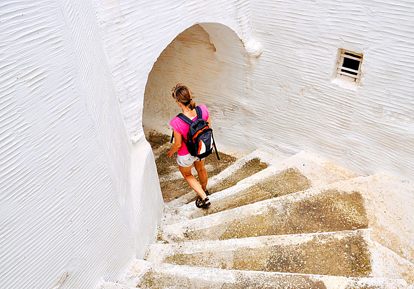 One of many winding alleys in Isternia on Tinos.