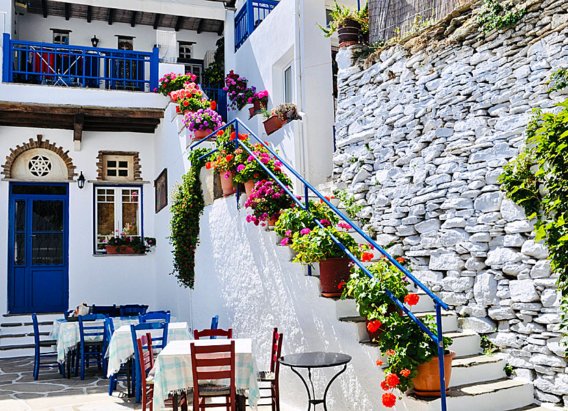 Restaurant in Smardakito on Tinos island-