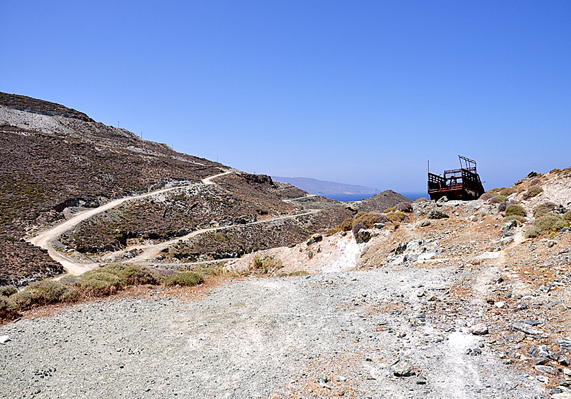 The road to Mali in Tinos.
