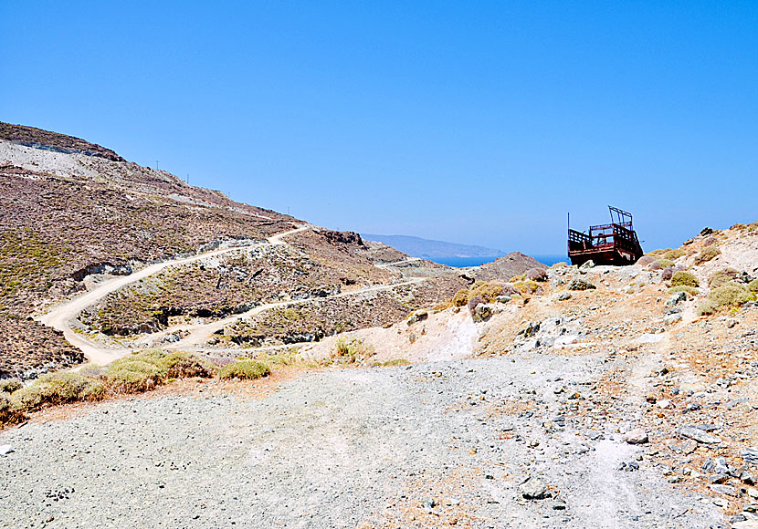 The road to Mali in Tinos.