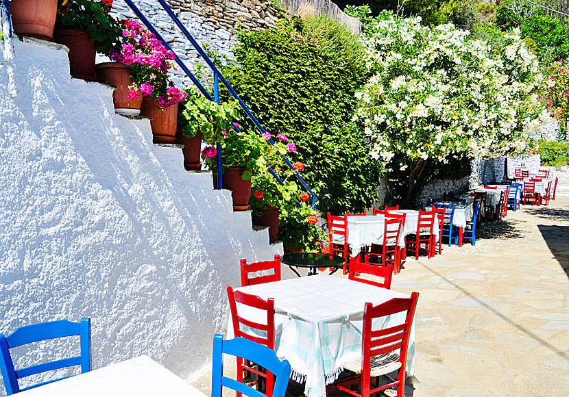 Taverna i Smardakito on Tinos.