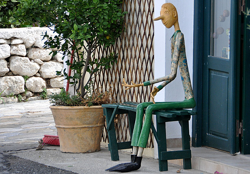 Ballad of a thin man with Bob Dylan at a waterfall in Argiroupolis in Crete.