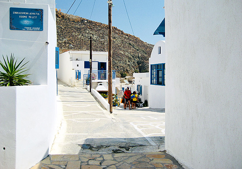 Chora on Anafi is a beautiful and charming village with shops, hotels, cafes and several taverns.