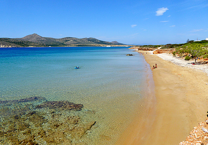 Agios Georgios beach on the south of Antiparos is shallow and suitable for families with small children.