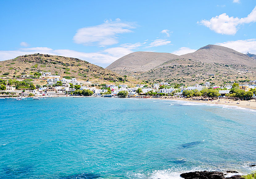 The village of Kini the best village to stay in on Syros, thanks to the fine sandy beach and all the good restaurants and tavernas.