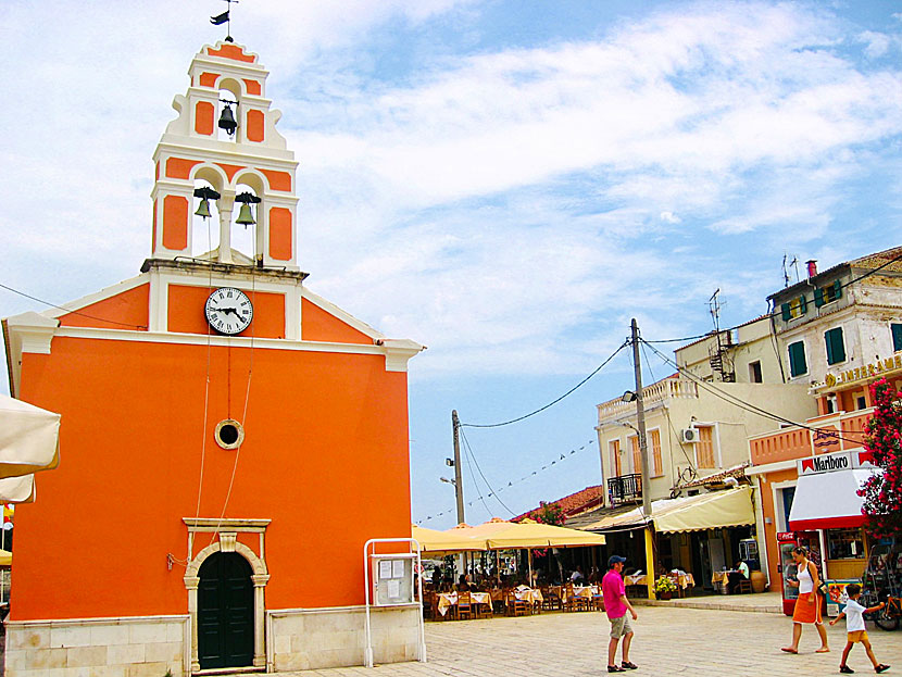 Paxi can boast three villages: Gaios, Loggos and Lakka.