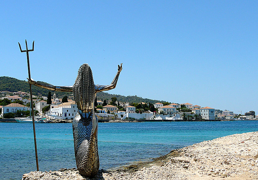 Don't miss the amazing sculpture park of Palio Limani when you are on Spetses.