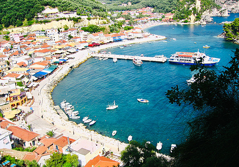 Along the port promenade in Parga on the Greek mainland there are many good restaurants.